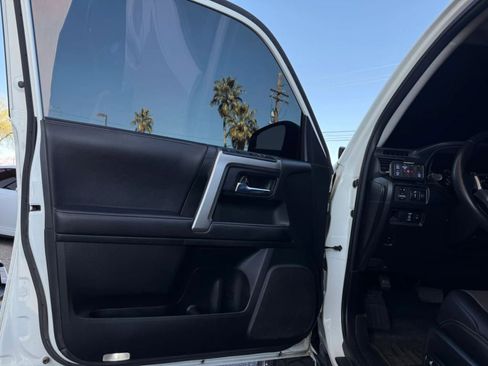 Used 2023 Toyota 4Runner SR5 Premium image 40