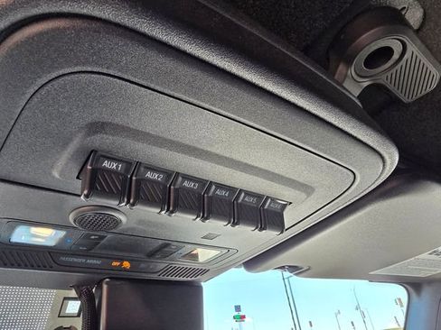 Used 2022 Ford Bronco Outer Banks w/ Sasquatch Package image 28