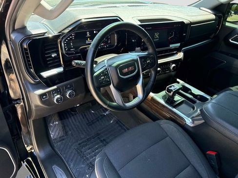 Used 2025 GMC Sierra 1500 Elevation w/ X31 Off-Road Package AWD/4WD image 14