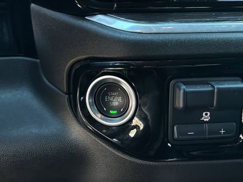 Used 2025 Chevrolet Silverado 2500 LTZ w/ LTZ Plus Package image 25