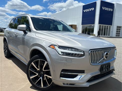 Used 2023 Volvo XC90 B5 Plus w/ Protection Package Premier AWD/4WD image 2