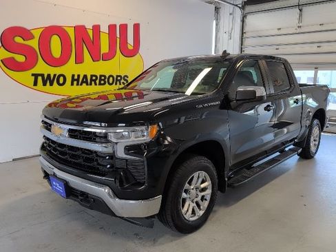 Certified 2022 Chevrolet Silverado 1500 LT AWD/4WD image 1