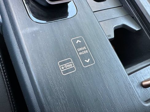 Used 2023 Nissan Ariya FWD image 31