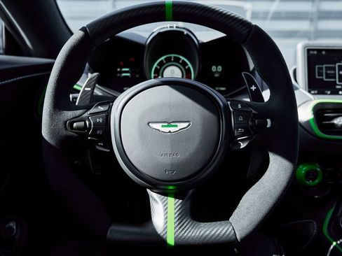 Used 2023 Aston Martin V12 Vantage RWD image 44