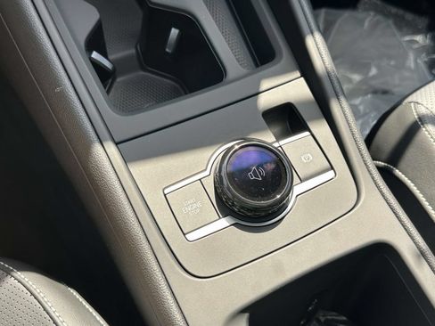 New 2026 Volkswagen Tiguan SE R-Line AWD/4WD image 25