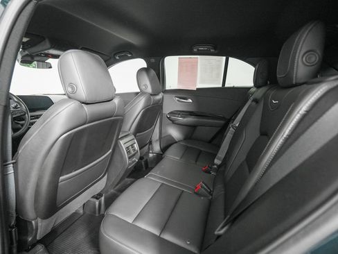 Used 2024 Cadillac XT4 Luxury w/ Cold Weather Package FWD image 13