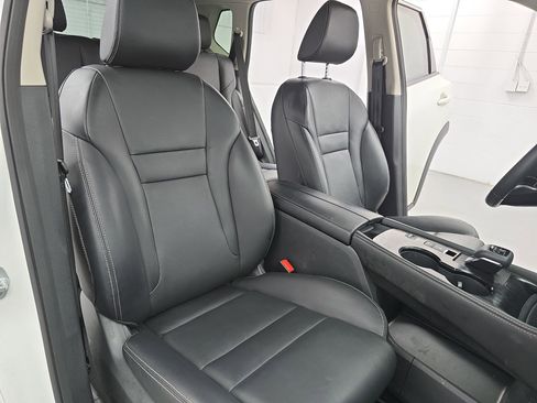 Certified 2023 Nissan Rogue SL w/ SL Premium Package image 10