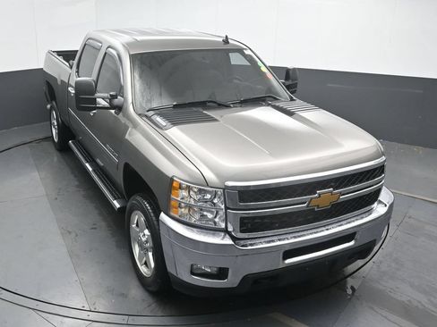 Used 2013 Chevrolet Silverado 2500 LT w/ Custom Sport Truck Package RWD image 27