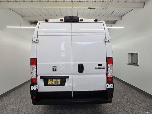 Used 2023 RAM ProMaster 2500 FWD image 5
