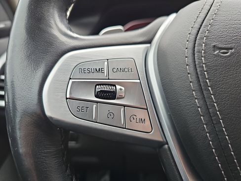 Used 2020 BMW X7 xDrive40i w/ Cold Weather Package image 19