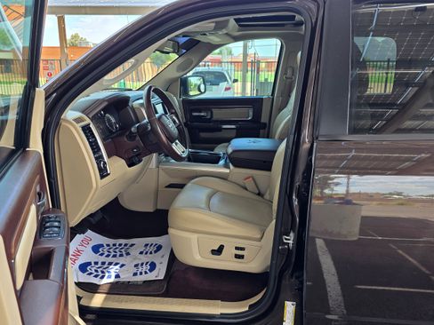 Used 2017 RAM 1500 Laramie w/ Convenience Group RWD image 13