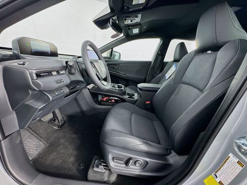 New 2026 Toyota C-HR image 11