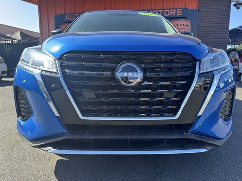 Used 2024 Nissan Kicks S FWD image 5