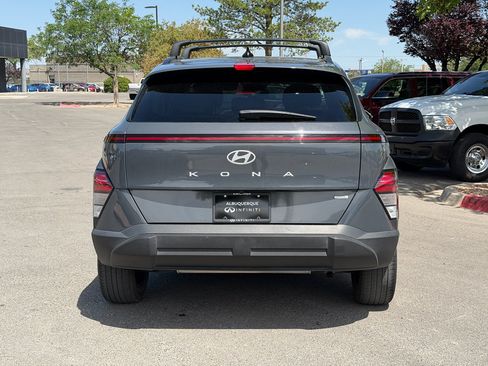 Used 2024 Hyundai Kona SEL AWD/4WD image 4