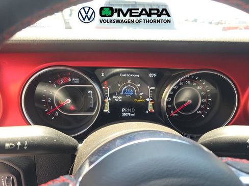 Used 2021 Jeep Gladiator Rubicon AWD/4WD image 5