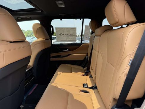 New 2026 Lexus LX 700h Luxury AWD/4WD image 13