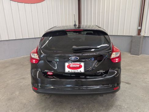 Used 2014 Ford Focus SE w/ Equipment Group 201A FWD image 14