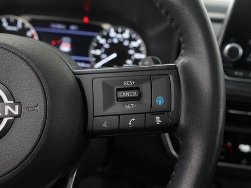 Used 2024 Nissan Rogue SV w/ SV Premium Package image 29