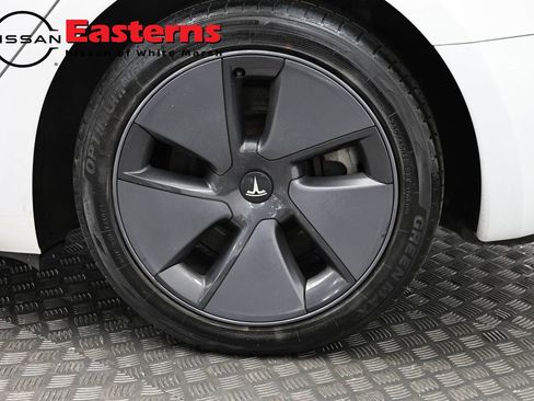 Used 2023 Tesla Model 3 Standard Range RWD image 27