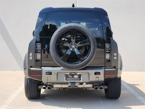 Used 2024 Land Rover Defender 90 Carpathian Edition image 6