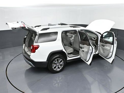 Used 2021 GMC Acadia SLT FWD image 50