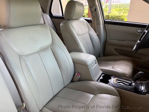 Used 2008 Cadillac DTS FWD image 28