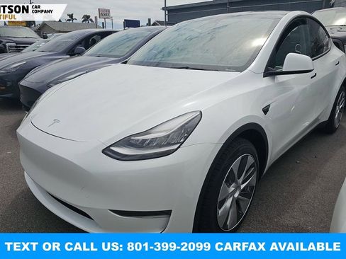 Used 2023 Tesla Model Y Long Range AWD/4WD image 1