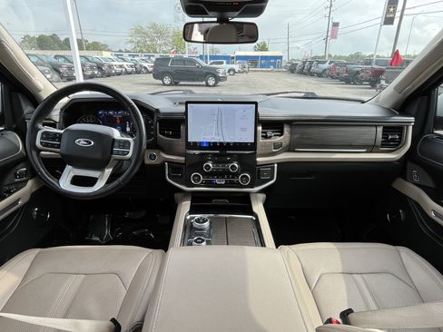 Used 2024 Ford Expedition Max Limited image 34