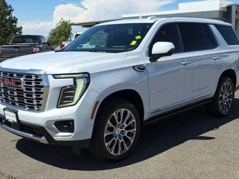 New 2026 GMC Yukon Denali w/ Denali Reserve Package AWD/4WD image 5