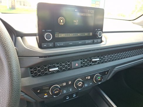 Certified 2023 Honda Accord EX image 23