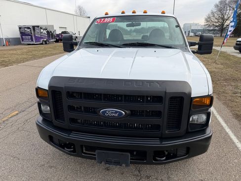 Used 2009 Ford F350 XL image 4