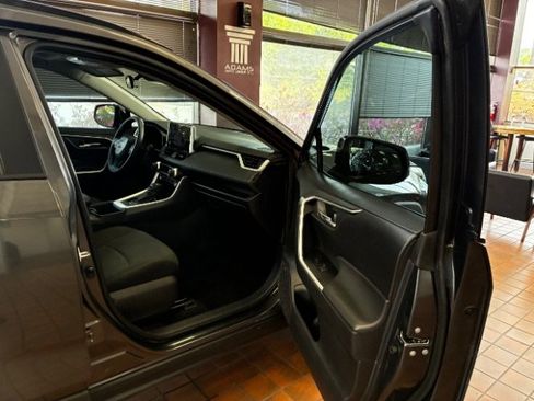 Used 2024 Toyota RAV4 XLE w/ Convenience Package FWD image 34