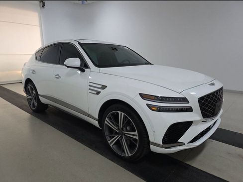 Used 2025 Genesis GV80 3.5T e-SC AWD/4WD image 4