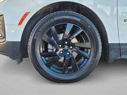 Used 2023 Chevrolet Equinox LS w/ LS Convenience Package image 25