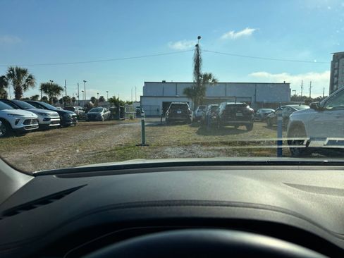 Used 2025 Volkswagen Jetta Sport image 34