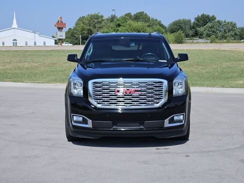 Used 2020 GMC Yukon XL Denali w/ Denali Ultimate Package AWD/4WD image 2