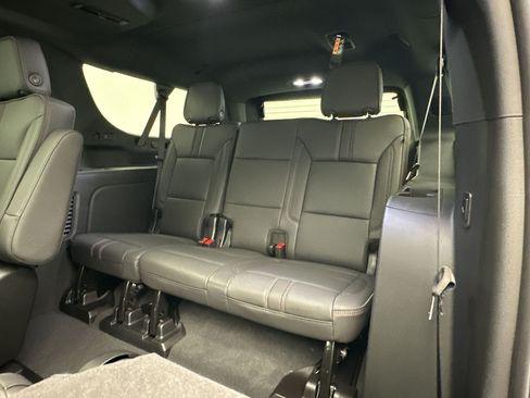 New 2026 Chevrolet Suburban RST w/ Comfort Package AWD/4WD image 32