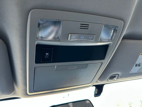 Used 2016 Toyota Tacoma SR image 26