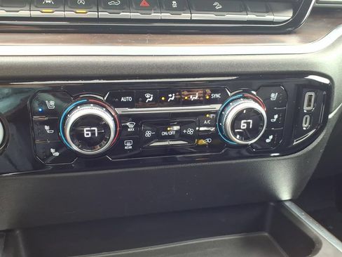 Used 2022 GMC Sierra 1500 SLT AWD/4WD image 28