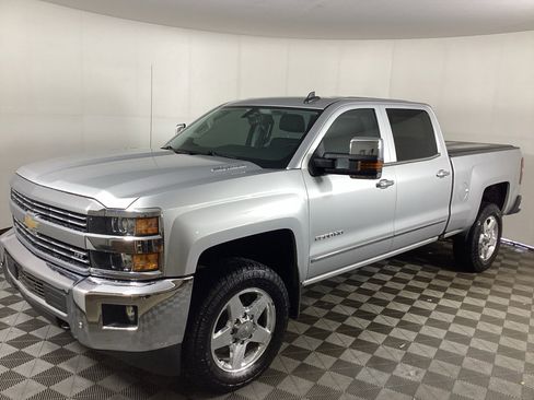 Used 2015 Chevrolet Silverado 2500 LTZ w/ Duramax Plus Package AWD/4WD image 7