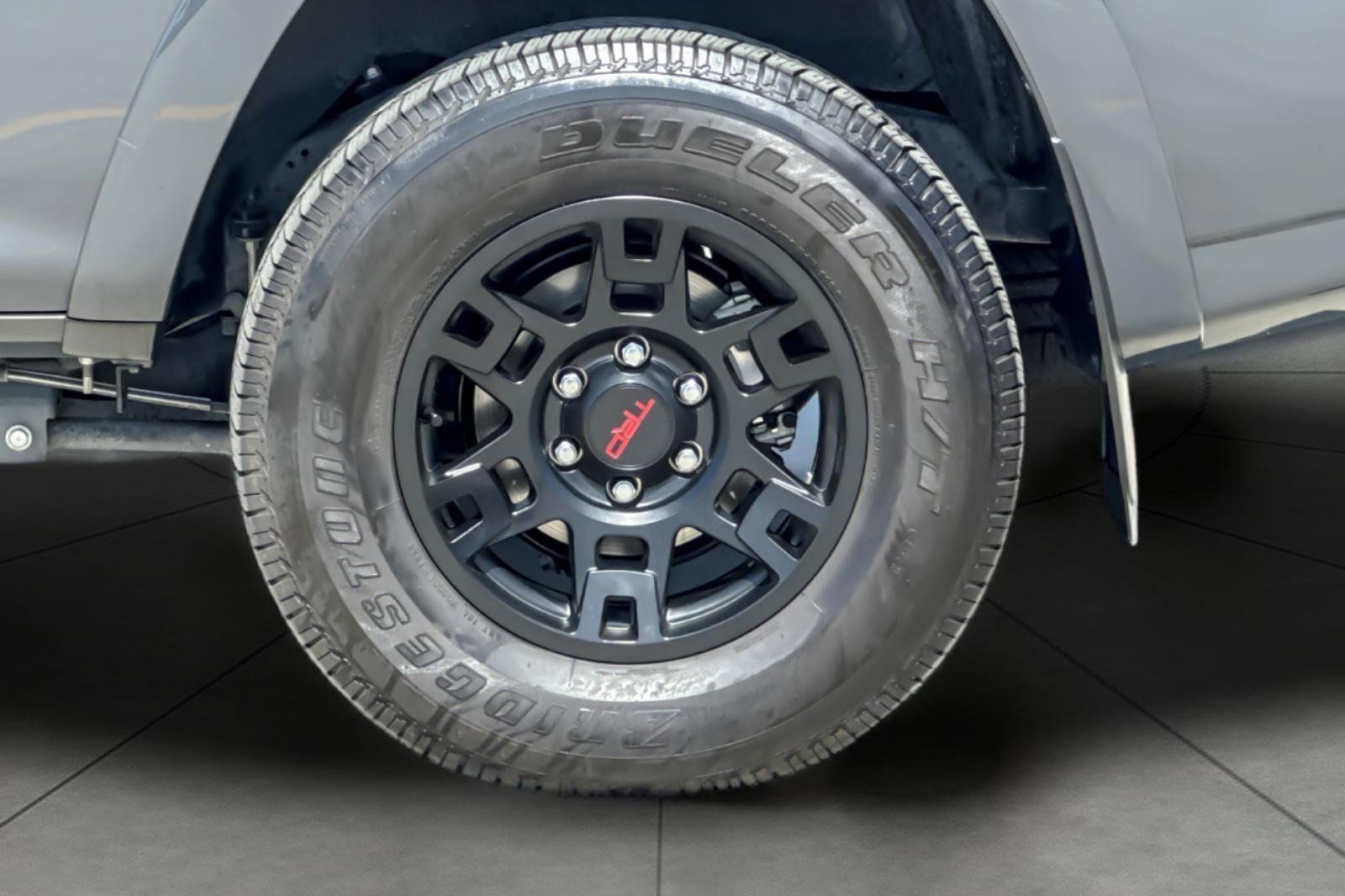 Used 2024 Toyota 4Runner SR5 AWD/4WD image 25