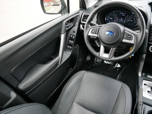 Used 2018 Subaru Forester 2.5i Limited AWD/4WD image 9