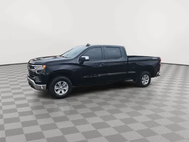 Used 2023 Chevrolet Silverado 1500 LT w/ Protection Package AWD/4WD image 4