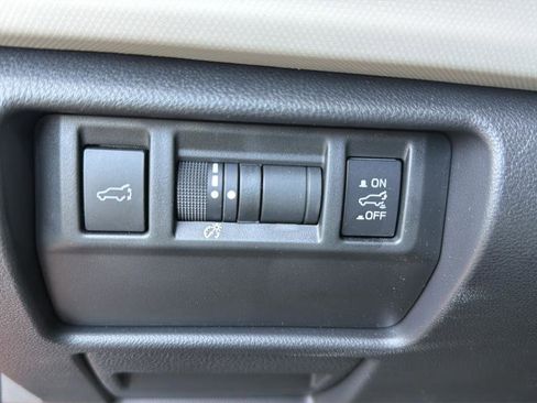Used 2025 Subaru Forester Premium w/ Convenience Package #1 AWD/4WD image 21