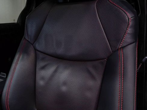 Used 2025 Toyota Sienna XSE image 28