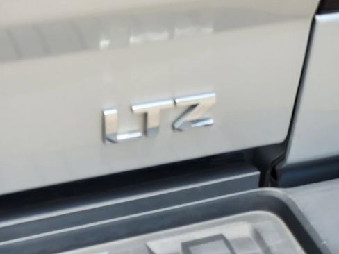 Used 2017 Chevrolet Silverado 2500 LTZ w/ Duramax Plus Package AWD/4WD image 9
