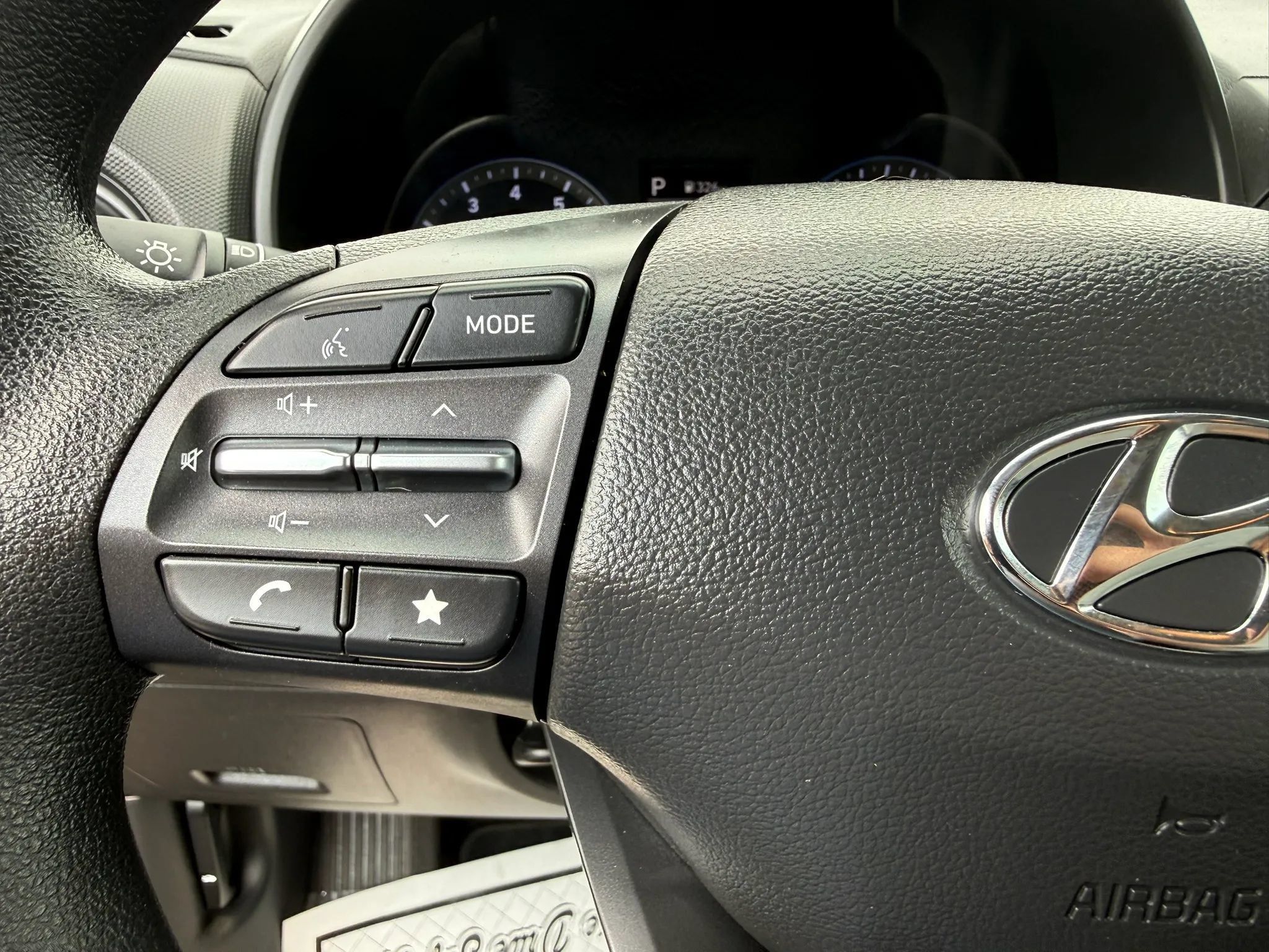Used 2023 Hyundai Kona SEL AWD/4WD image 21