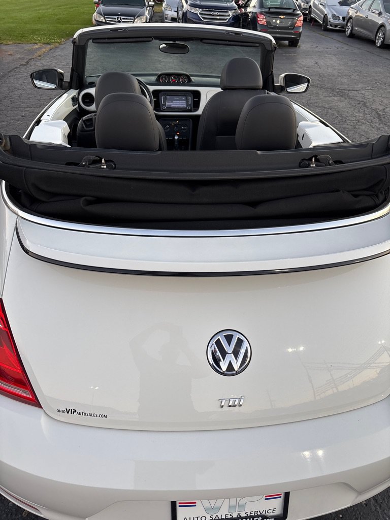 Used 2013 Volkswagen Beetle TDI FWD image 13