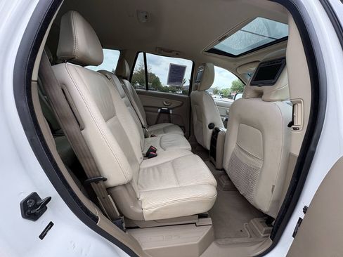 Used 2011 Volvo XC90 3.2 AWD/4WD image 26