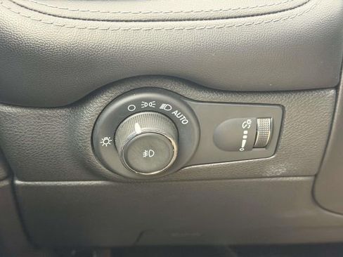 Used 2022 Dodge Durango GT image 16